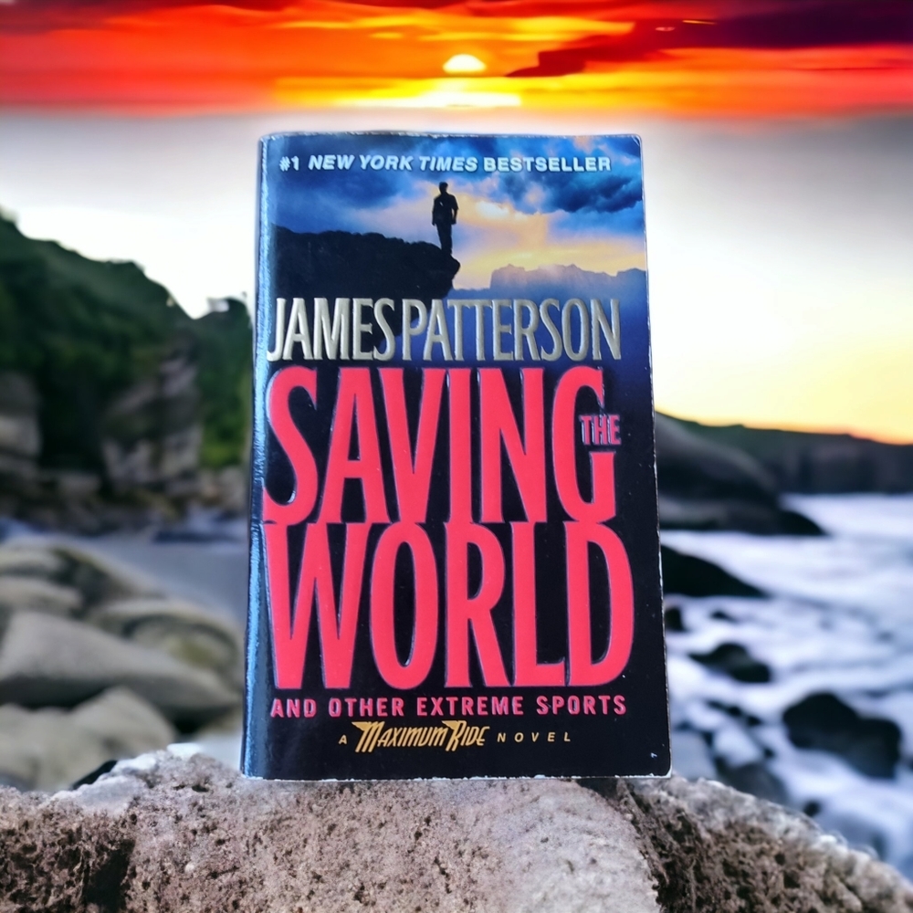 🌟3/$30 Sale!Mix & Match🌟 James Patterson Saving The World A Maximum Ride Novel